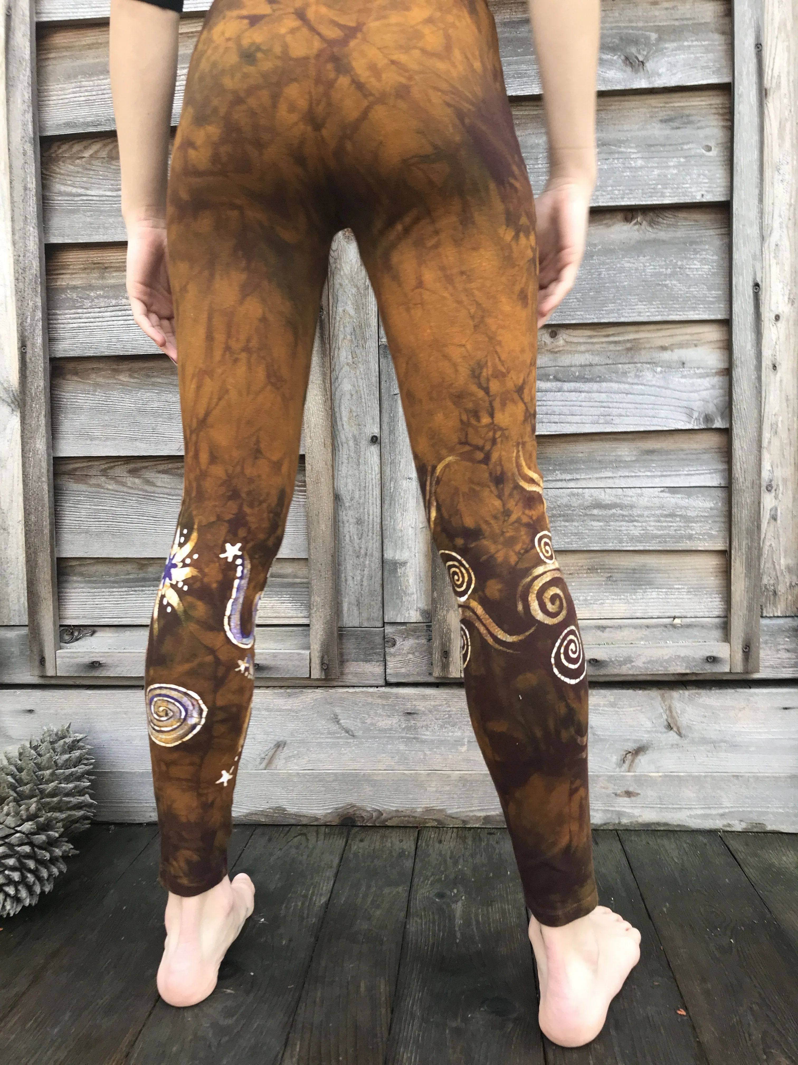 Dark Gold and Purple Sun Stars Batikwalla Leggings