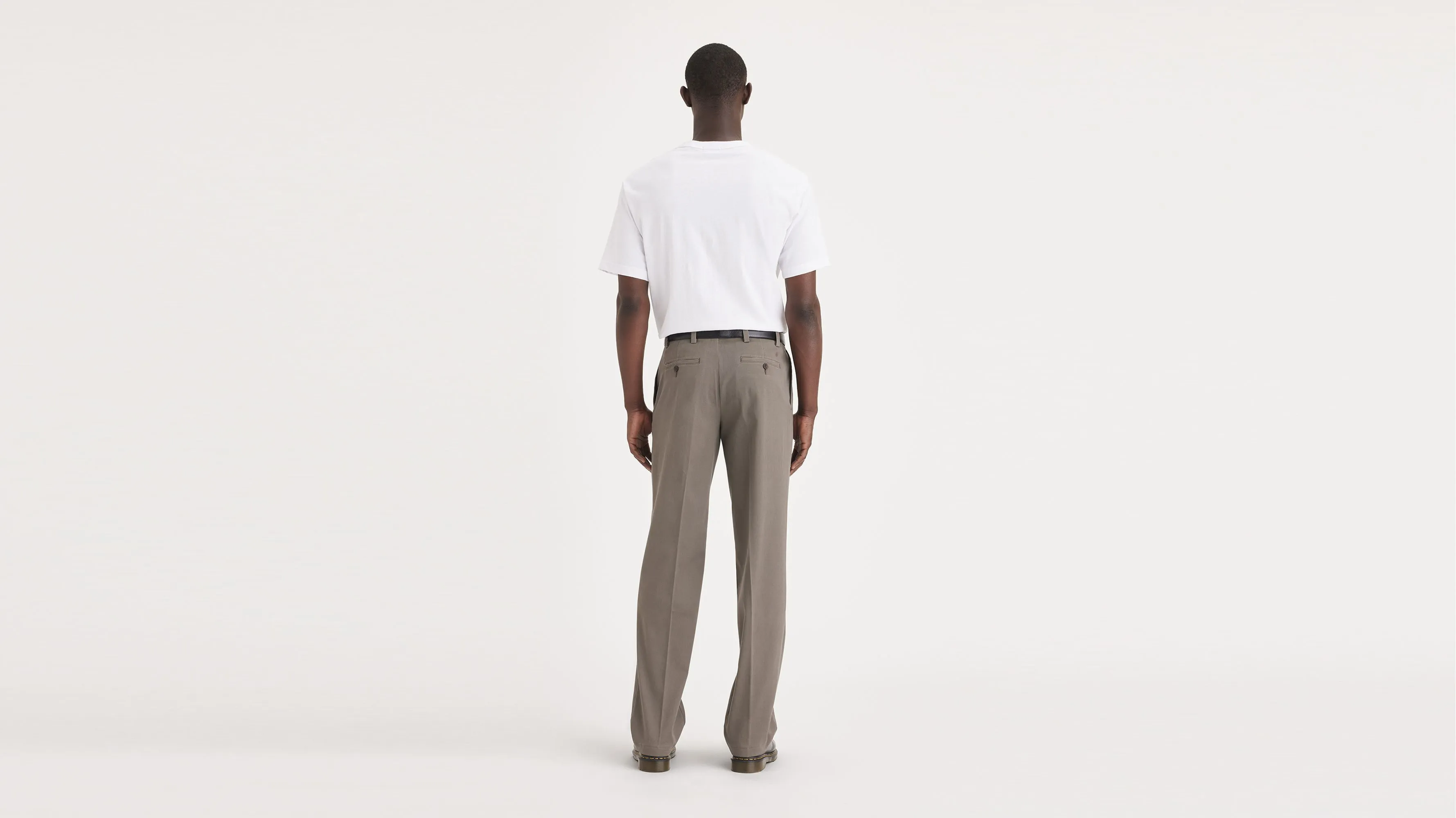 Easy Khakis, Pleated, Classic Fit (Big and Tall)