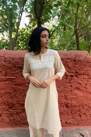 Sadhna 'Aagunch' White Applique And Tanka Work Long Handwoven Cotton Kurta