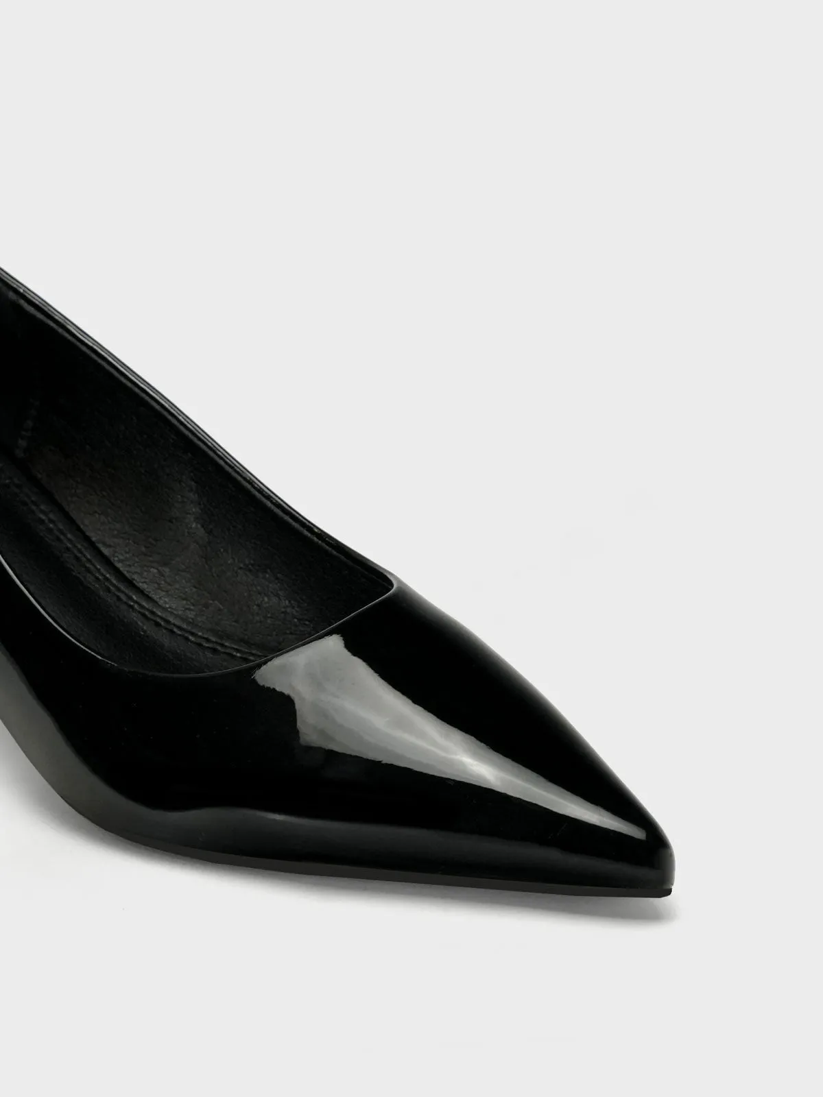 Womens "DIABLO" Pointy Toe Courts